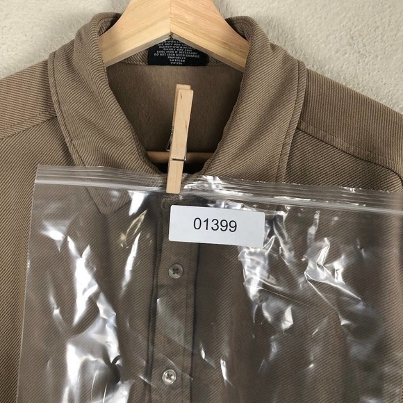 steve & Barrys Shirt Beige Textured Button Up Comfort Soft Size Large - Picture 11 of 11